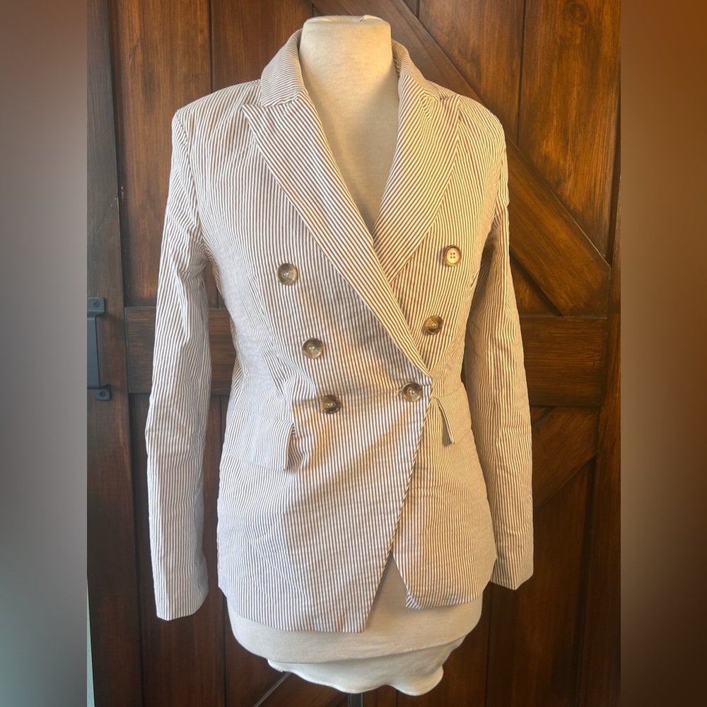 Maison d' Amelie Women's Striped Double-Breasted‎ Blazer Women's S